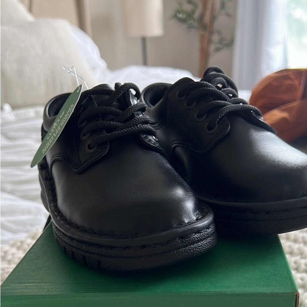 Eastland boys Oxford shoes